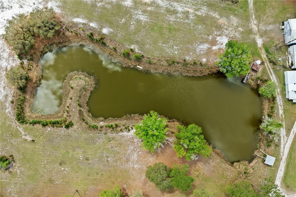 待售: $1,499,000 (40.74 acres)