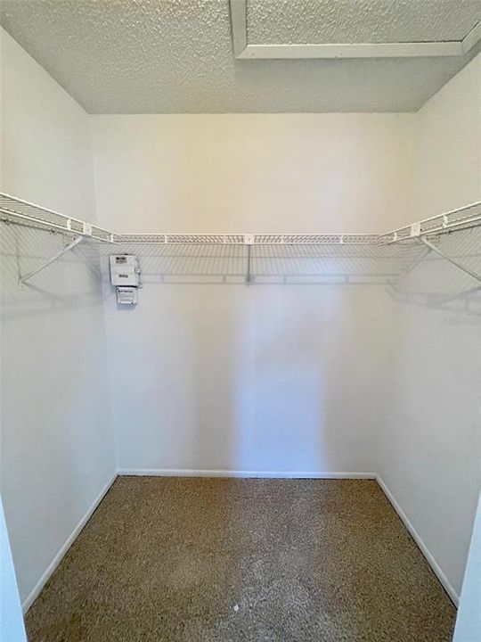 En Renta: $2,075 (3 camas, 2 baños, 1570 Pies cuadrados)