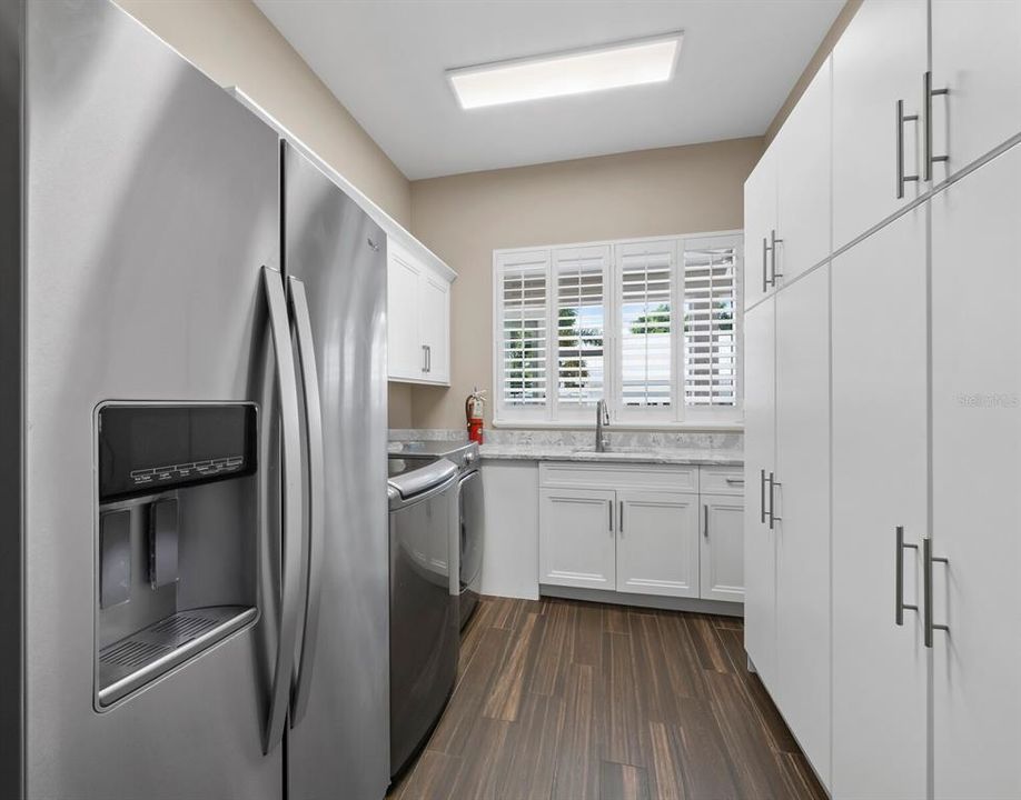 For Sale: $1,500,000 (3 beds, 3 baths, 3163 Square Feet)
