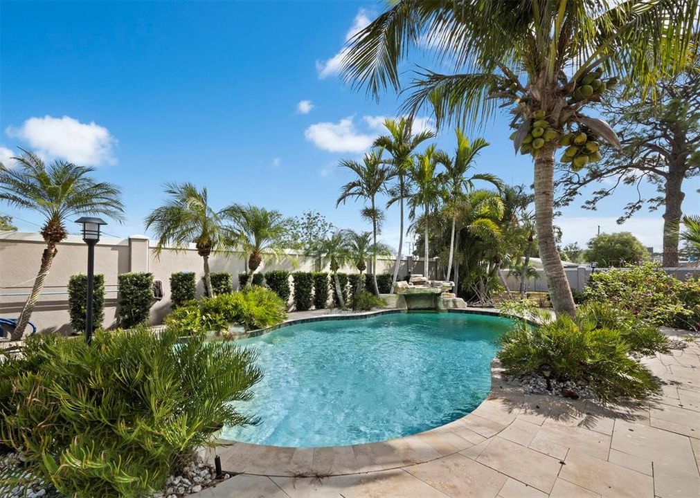 For Sale: $1,500,000 (3 beds, 3 baths, 3163 Square Feet)