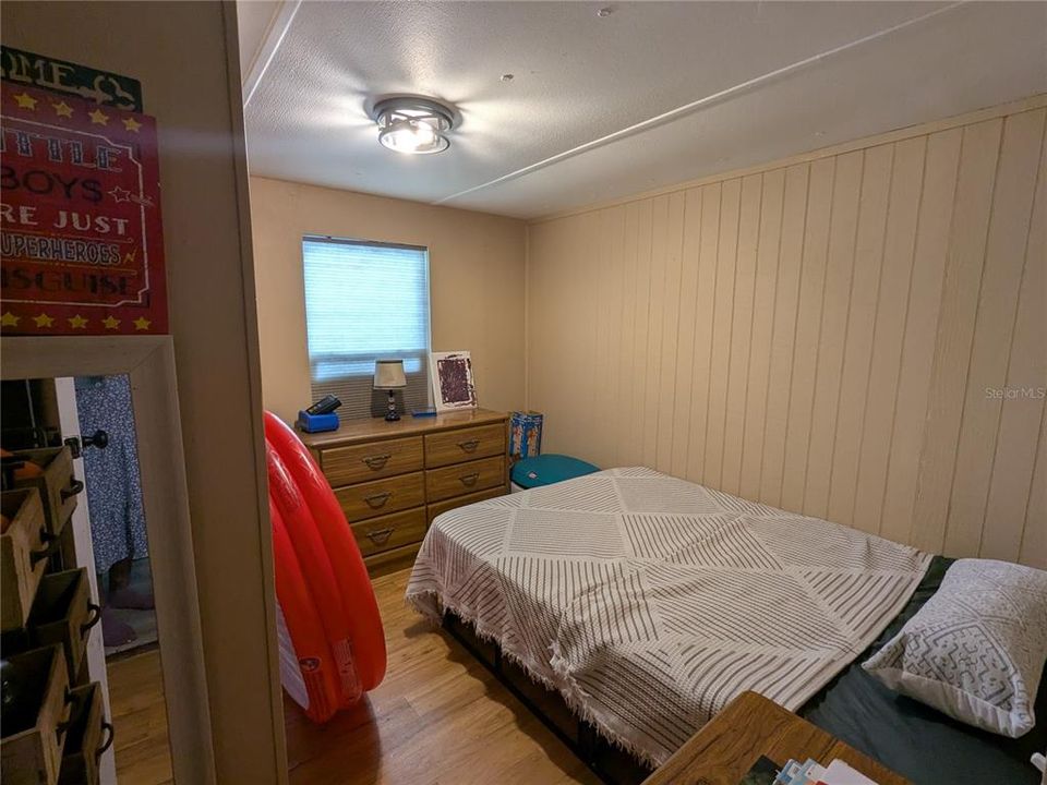 For Sale: $90,000 (2 beds, 1 baths, 1176 Square Feet)