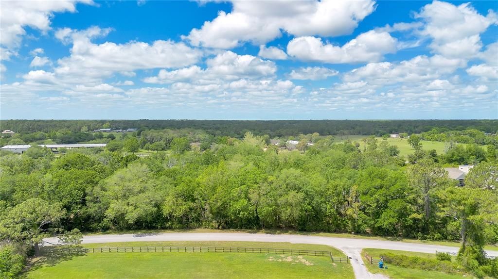 На продажу: $474,000 (2.60 acres)