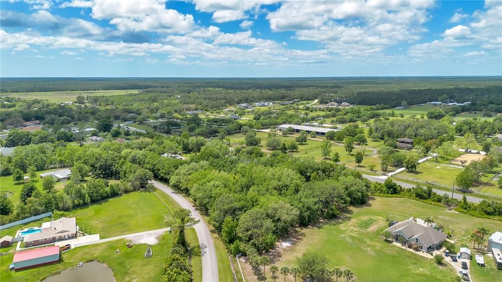 На продажу: $474,000 (2.60 acres)