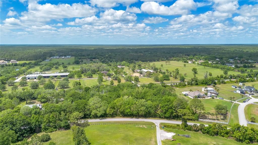 На продажу: $474,000 (2.60 acres)