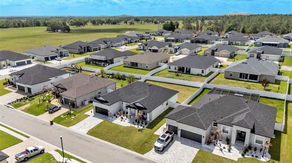 На продажу: $594,900 (4 спален, 3 ванн, 2280 Квадратных фут)