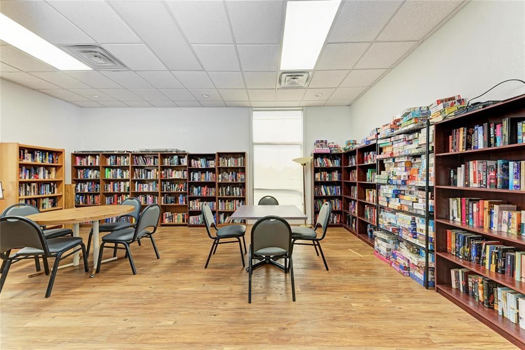 En Venta: $289,000 (3 camas, 2 baños, 1050 Pies cuadrados)