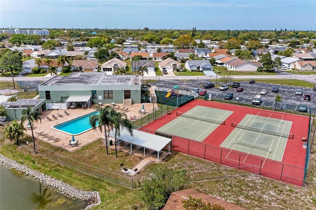 En Venta: $289,000 (3 camas, 2 baños, 1050 Pies cuadrados)