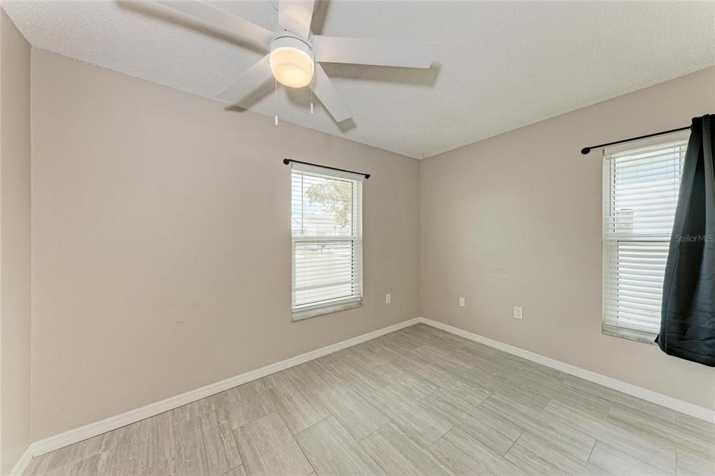 En Venta: $289,000 (3 camas, 2 baños, 1050 Pies cuadrados)