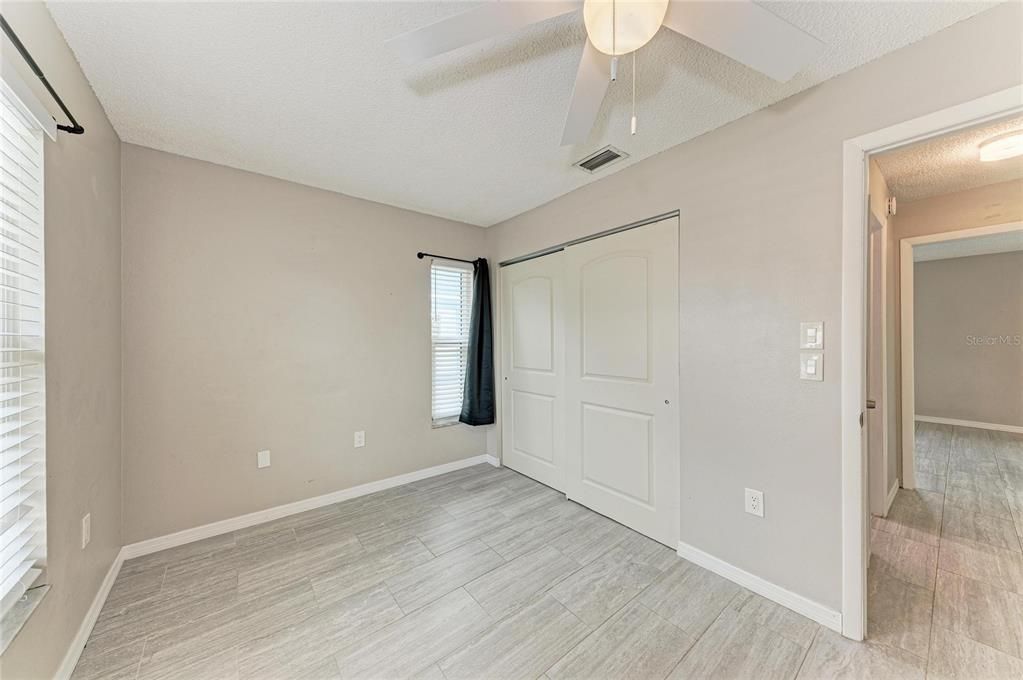 En Venta: $289,000 (3 camas, 2 baños, 1050 Pies cuadrados)