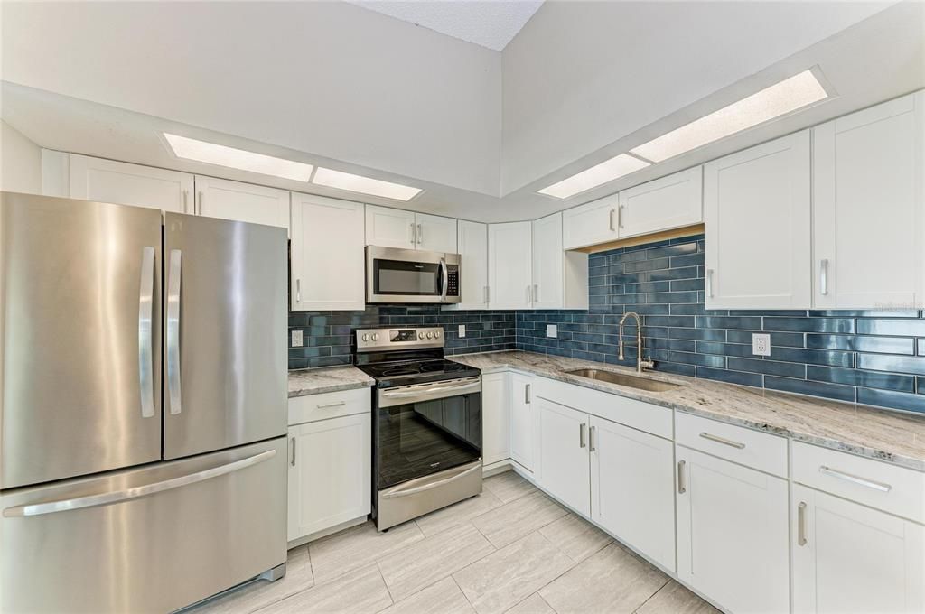 En Venta: $289,000 (3 camas, 2 baños, 1050 Pies cuadrados)