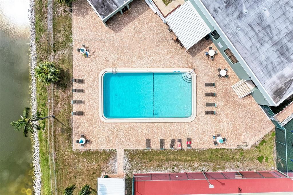 En Venta: $289,000 (3 camas, 2 baños, 1050 Pies cuadrados)