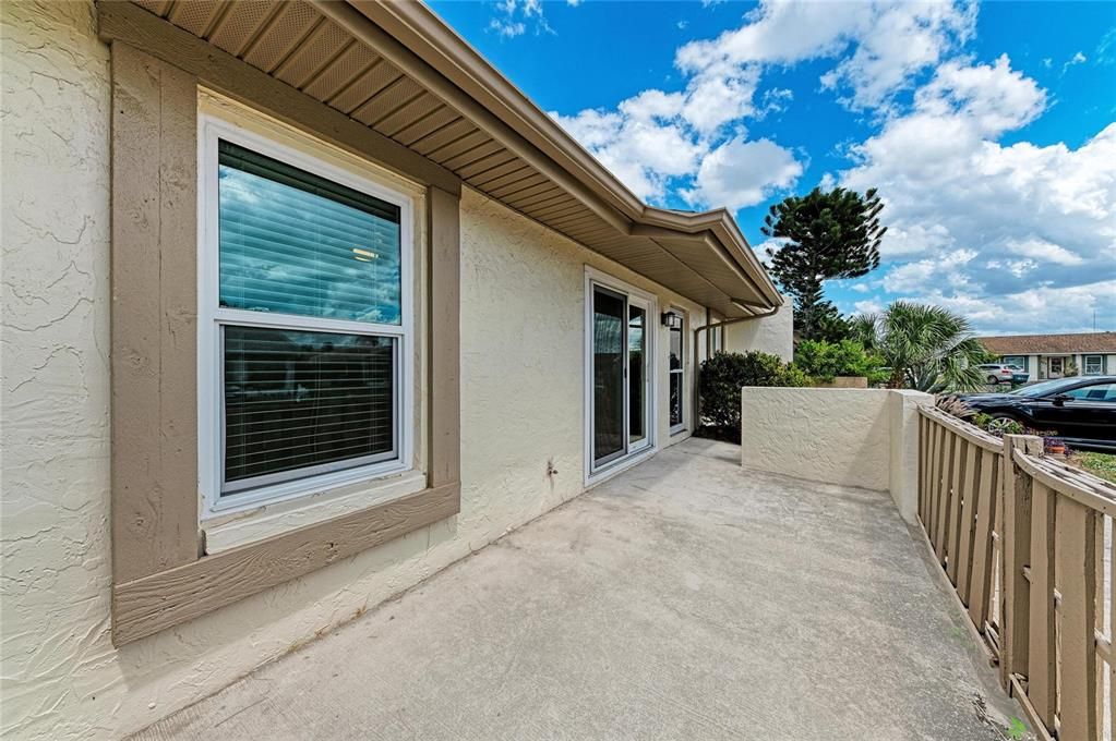 En Venta: $289,000 (3 camas, 2 baños, 1050 Pies cuadrados)