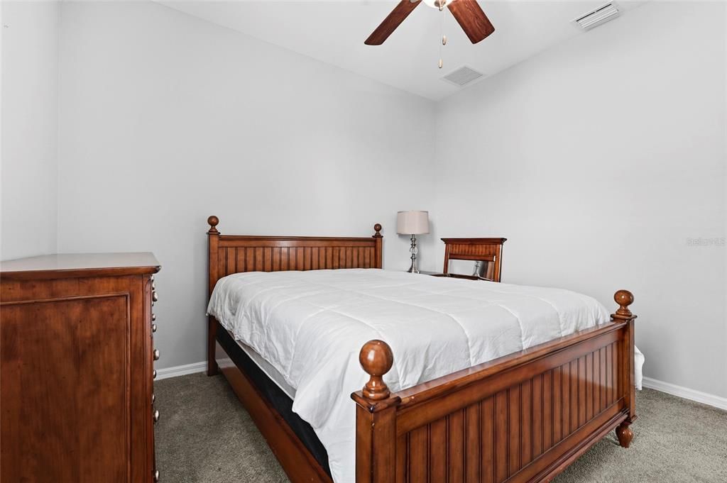 Active With Contract: $374,900 (3 beds, 2 baths, 1986 Square Feet)