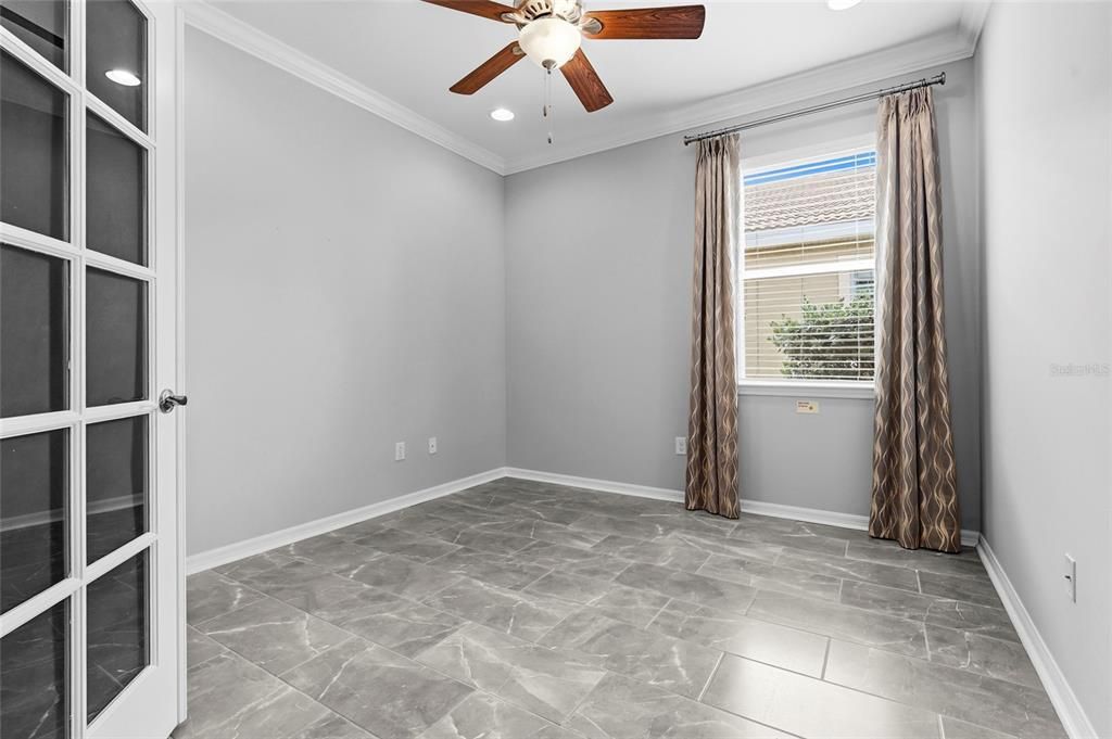 Active With Contract: $374,900 (3 beds, 2 baths, 1986 Square Feet)