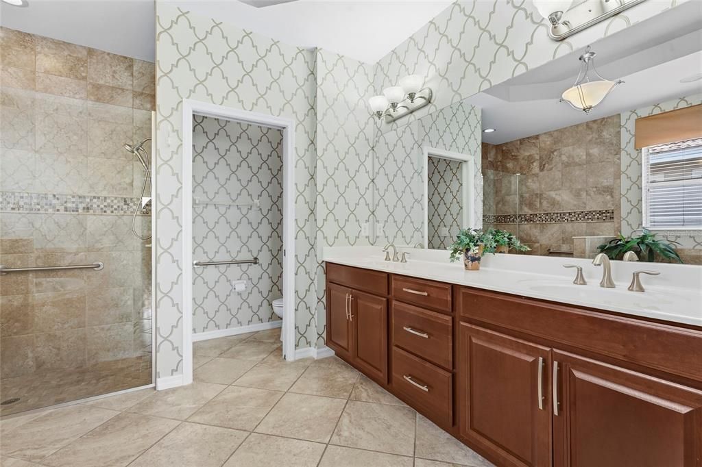 Active With Contract: $374,900 (3 beds, 2 baths, 1986 Square Feet)