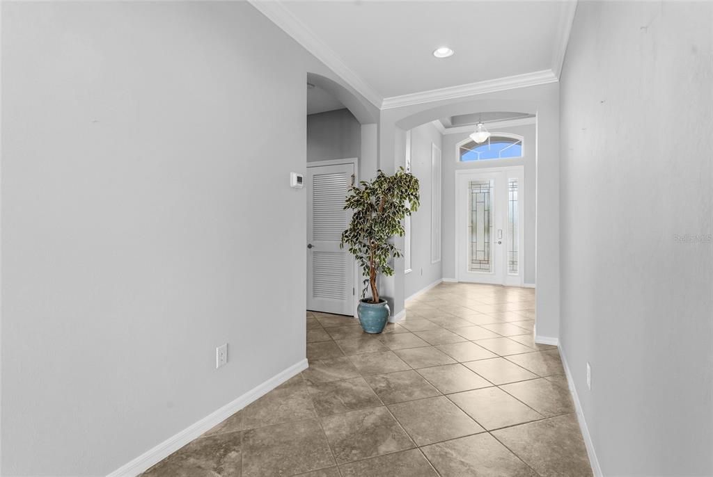 Active With Contract: $374,900 (3 beds, 2 baths, 1986 Square Feet)