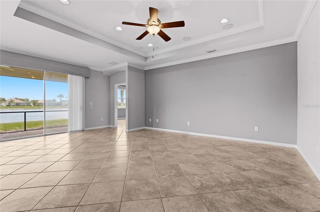 Active With Contract: $374,900 (3 beds, 2 baths, 1986 Square Feet)