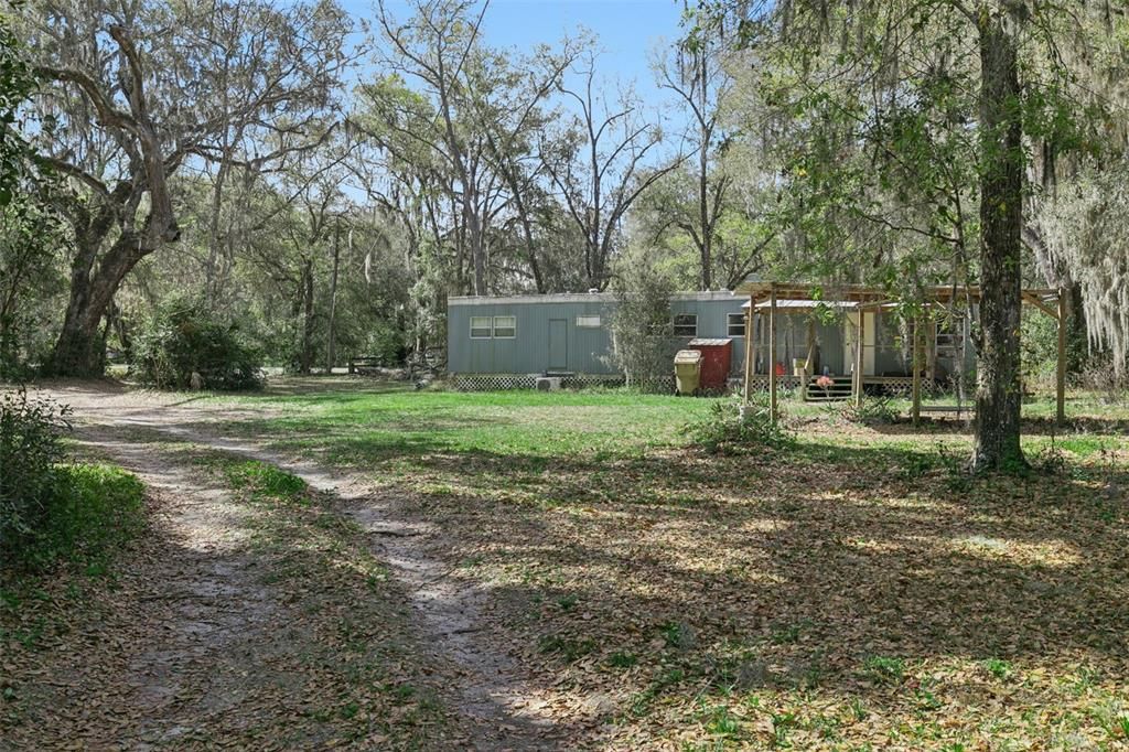 На продажу: $274,900 (1.25 acres)