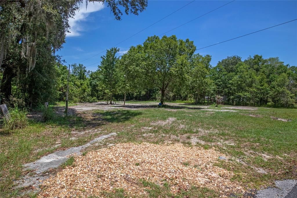 На продажу: $274,900 (1.25 acres)