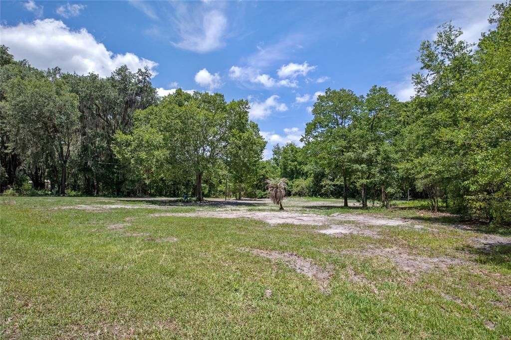 На продажу: $274,900 (1.25 acres)
