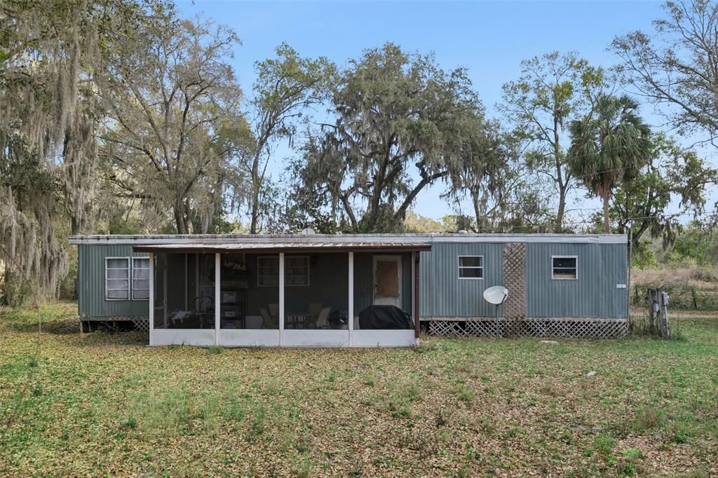 На продажу: $274,900 (1.25 acres)