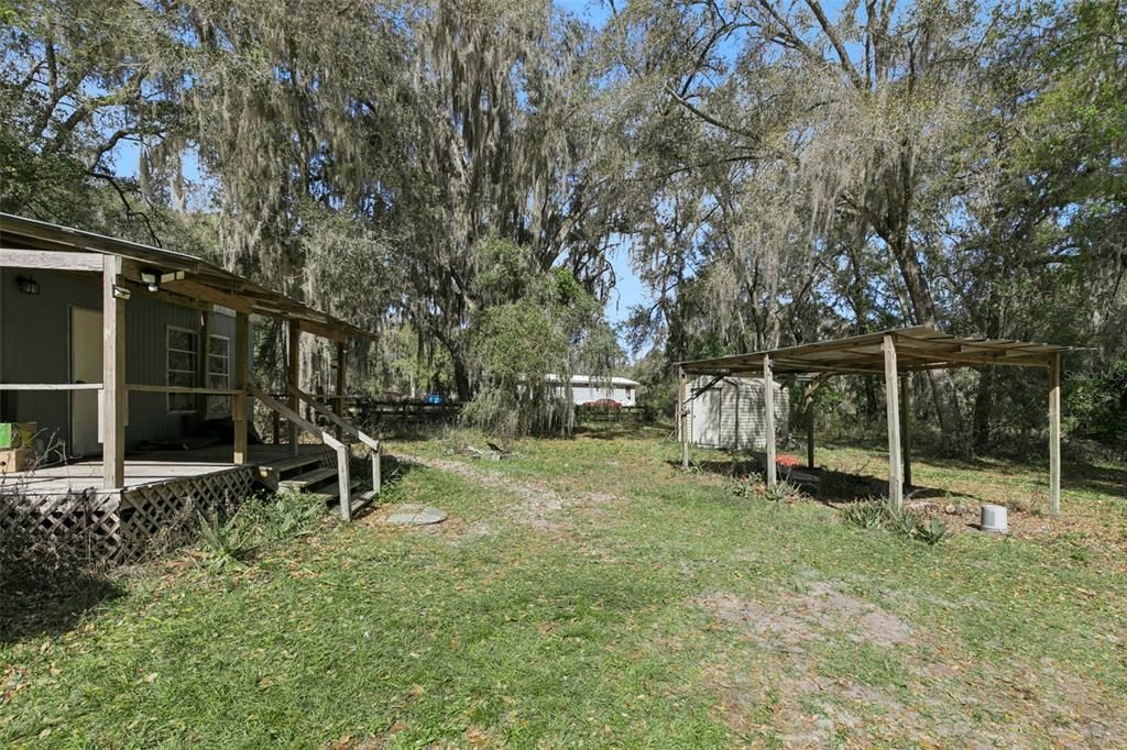 На продажу: $274,900 (1.25 acres)