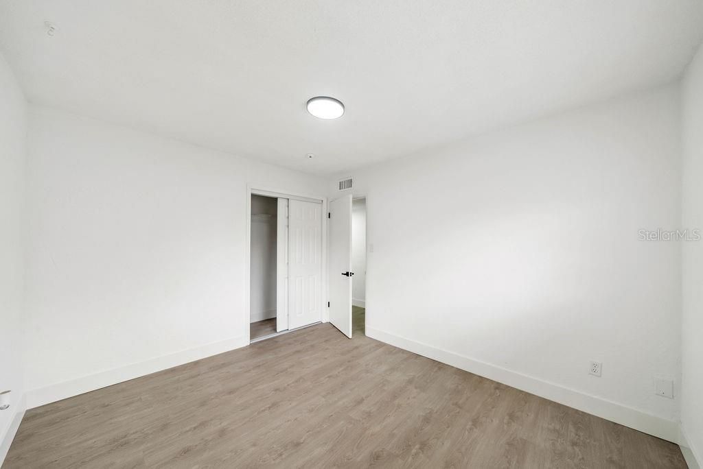 En Venta: $274,200 (3 camas, 2 baños, 1572 Pies cuadrados)