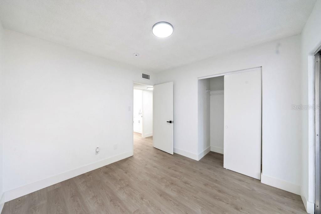 En Venta: $274,200 (3 camas, 2 baños, 1572 Pies cuadrados)