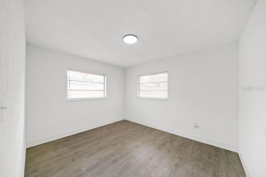 En Venta: $274,200 (3 camas, 2 baños, 1572 Pies cuadrados)