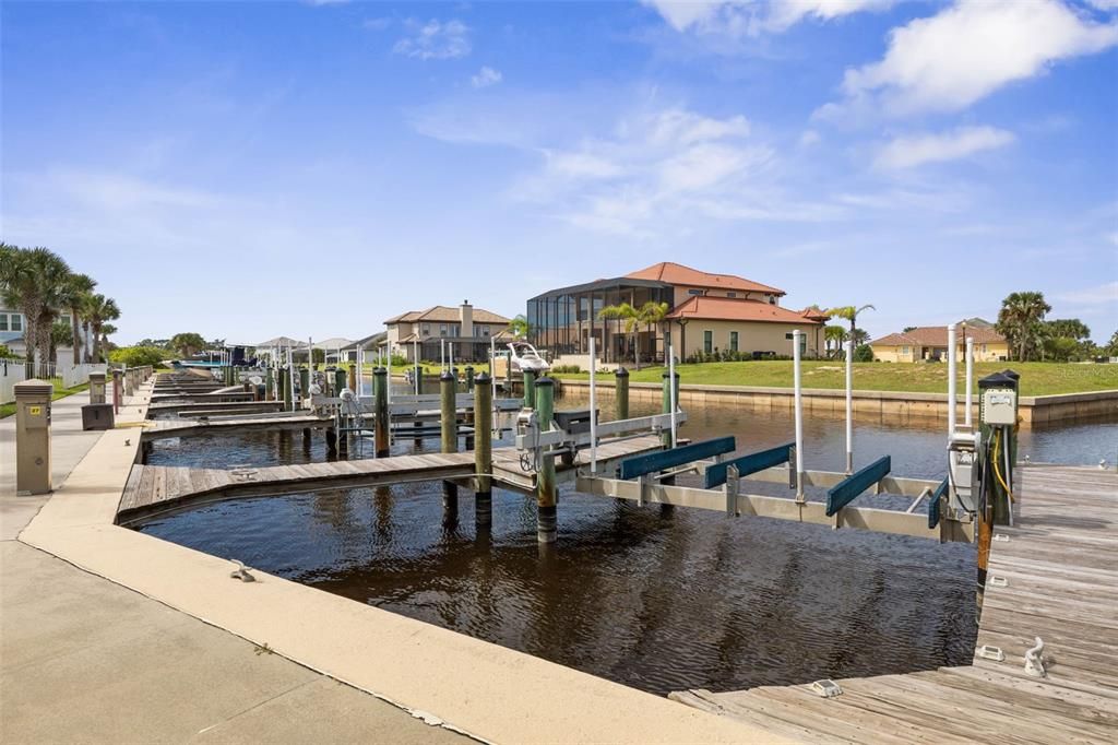 For Rent: $4,995 (4 beds, 3 baths, 2749 Square Feet)