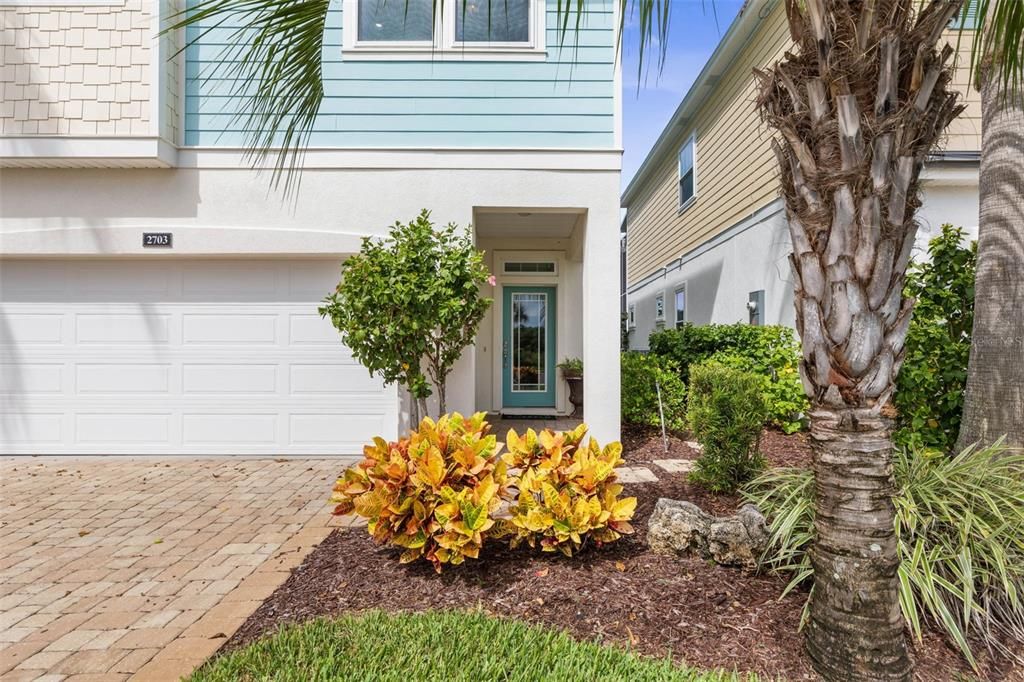 For Rent: $4,995 (4 beds, 3 baths, 2749 Square Feet)
