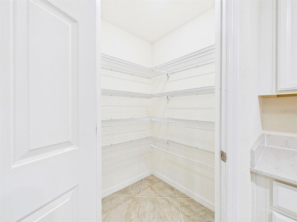 En Venta: $372,000 (3 camas, 2 baños, 1706 Pies cuadrados)
