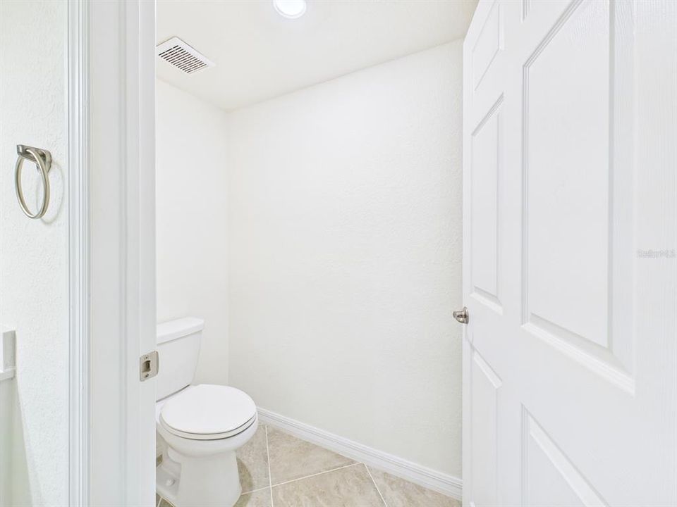 En Venta: $372,000 (3 camas, 2 baños, 1706 Pies cuadrados)