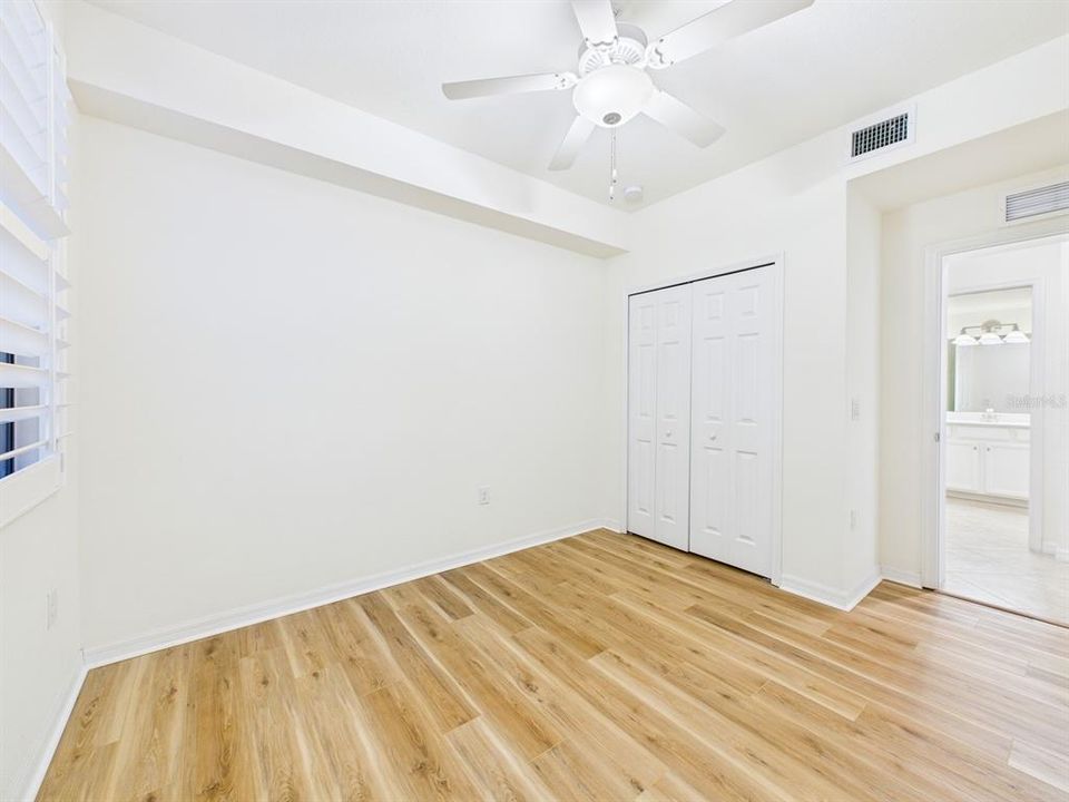 En Venta: $372,000 (3 camas, 2 baños, 1706 Pies cuadrados)