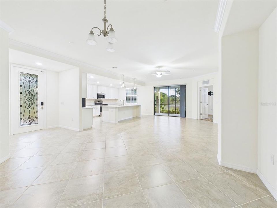 En Venta: $372,000 (3 camas, 2 baños, 1706 Pies cuadrados)