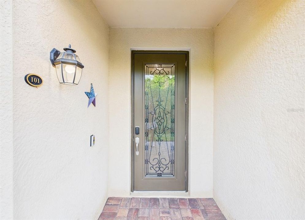 En Venta: $372,000 (3 camas, 2 baños, 1706 Pies cuadrados)