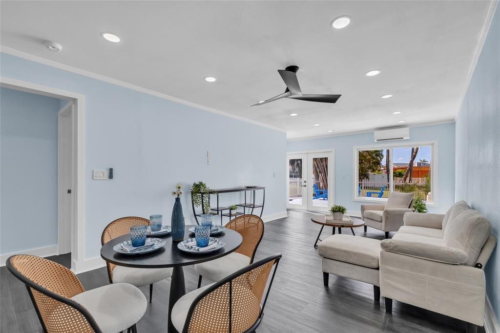 For Sale: $579,000 (2 beds, 2 baths, 1065 Square Feet)