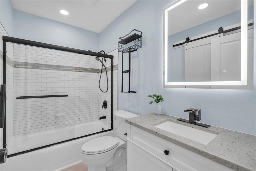 For Sale: $579,000 (2 beds, 2 baths, 1065 Square Feet)