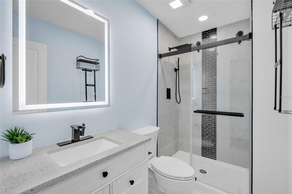 For Sale: $579,000 (2 beds, 2 baths, 1065 Square Feet)