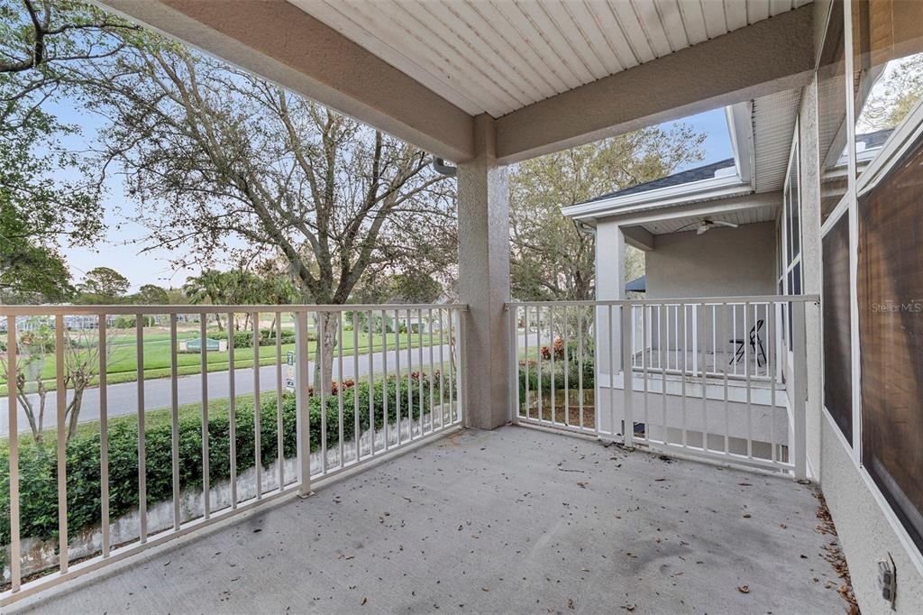 Active With Contract: $1,150 (1 beds, 1 baths, 808 Square Feet)