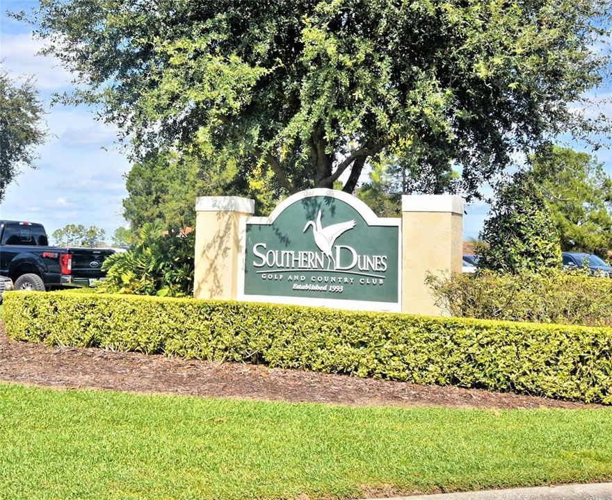 Active With Contract: $1,150 (1 beds, 1 baths, 808 Square Feet)