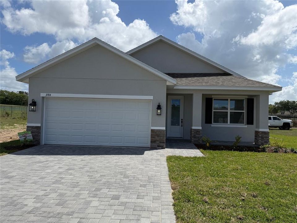 Vendido Recientemente: $416,699 (4 camas, 3 baños, 2160 Pies cuadrados)