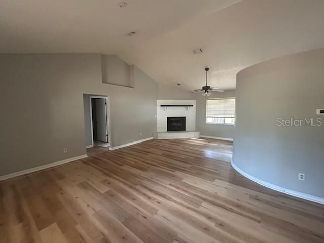 En Venta: $254,500 (3 camas, 2 baños, 2175 Pies cuadrados)