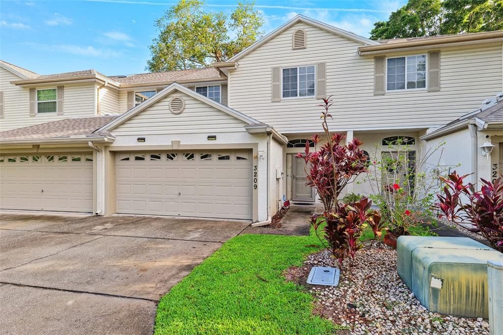 En Venta: $335,000 (3 camas, 2 baños, 1600 Pies cuadrados)