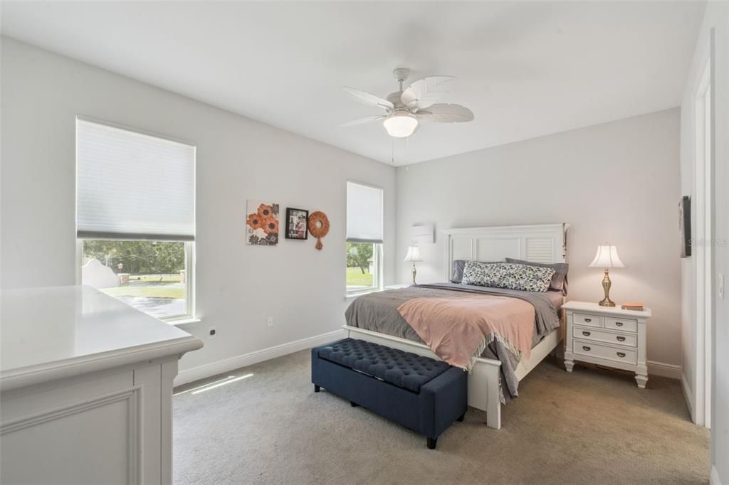 For Sale: $399,900 (3 beds, 2 baths, 1817 Square Feet)