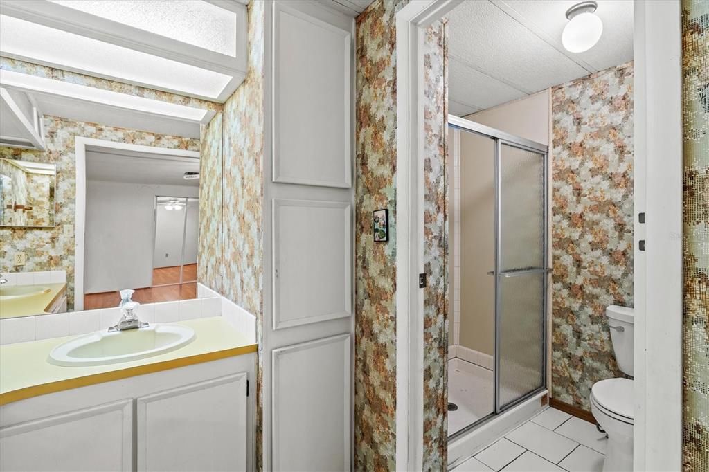 For Sale: $139,900 (2 beds, 2 baths, 1152 Square Feet)