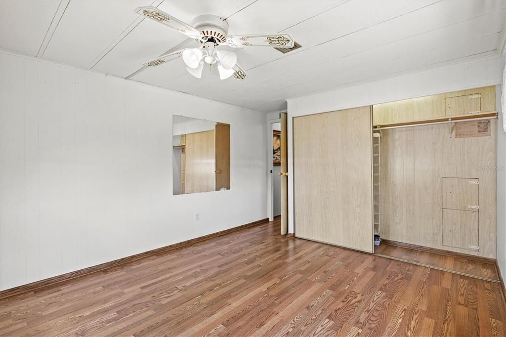 For Sale: $139,900 (2 beds, 2 baths, 1152 Square Feet)