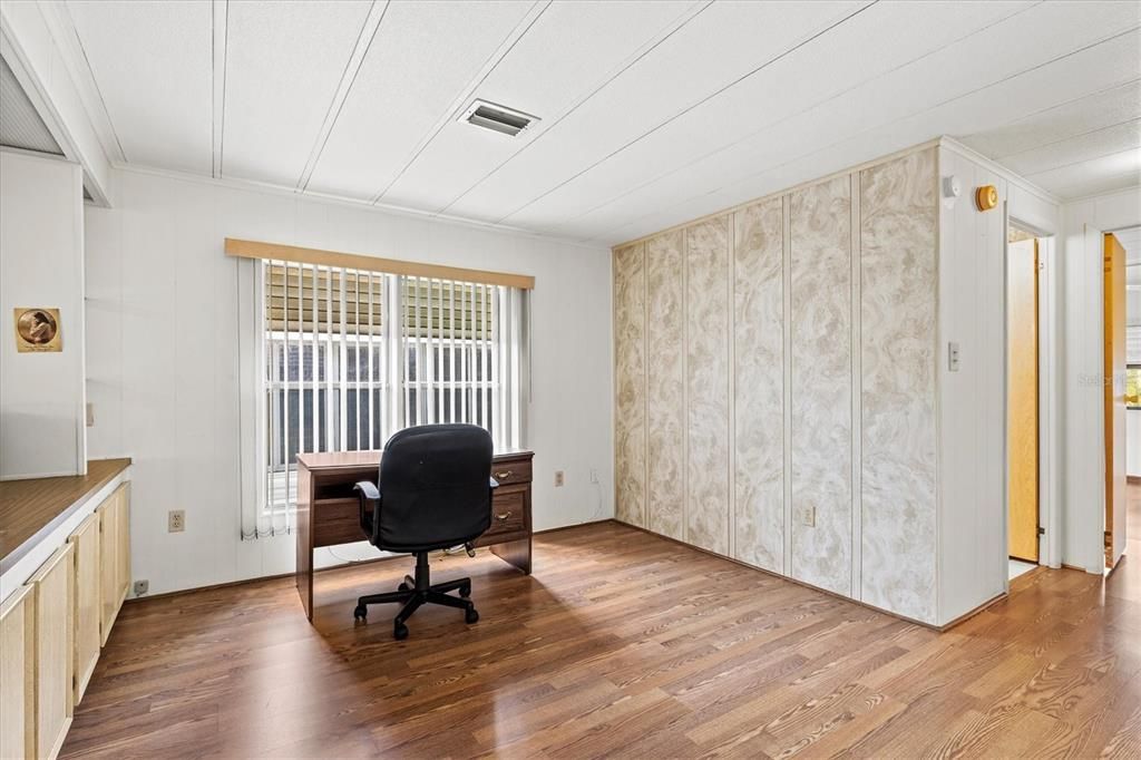 For Sale: $139,900 (2 beds, 2 baths, 1152 Square Feet)