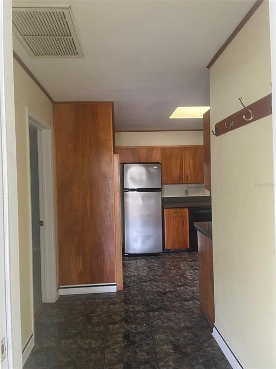 Activo con contrato: $245,000 (3 camas, 2 baños, 1560 Pies cuadrados)