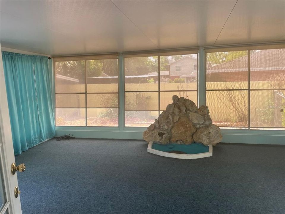 Activo con contrato: $245,000 (3 camas, 2 baños, 1560 Pies cuadrados)